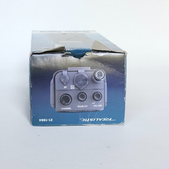 REALISTIC Walkie Talkie TRC-221 40 Channel Citizens Band Tranceiver BNIP - Picture 3 of 15